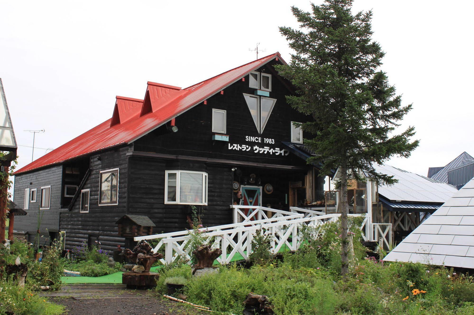 Woody Life Villa Kamifurano Buitenkant foto